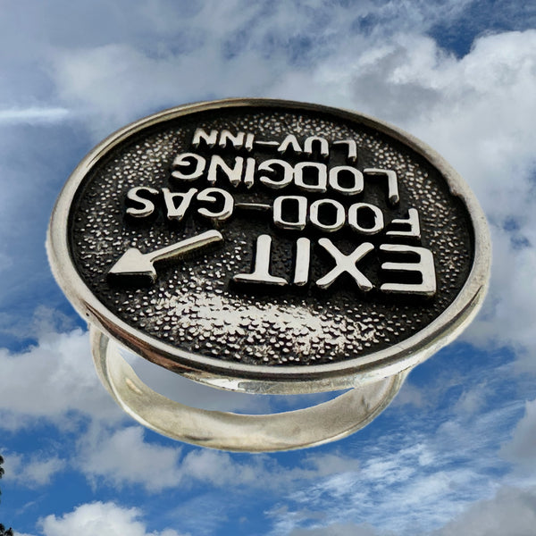 Exit to Luv-Inn Gumball Ring